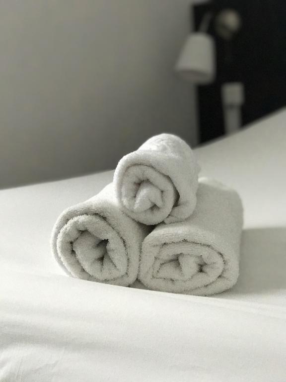 Hotel Le Ponson โอเบอนา ภายนอก รูปภาพ